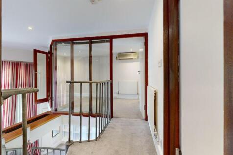 Ft8, 163 Cromwell Rd bedroom 2.3.jpg