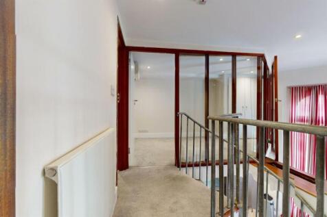 Ft8, 163 Cromwell Rd bedroom 3.2.jpg