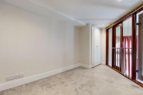 Ft8, 163 Cromwell Rd bedroom 3.jpg
