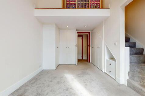 Ft8, 163 Cromwell Rd master bedroom2.jpg