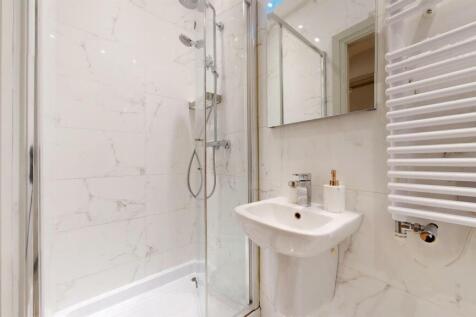 29RCshowerroom2.jpg
