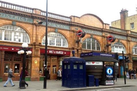 Earls-Court-Underground-Station.jpg