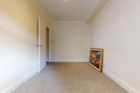 30RCbedroom2.3.jpg