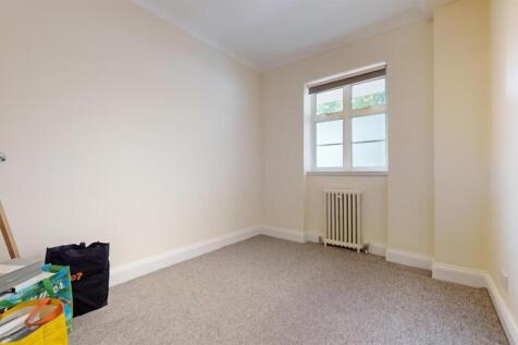 30RCbedroom3.jpg