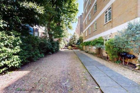 33Redcliffe Closegarden2.jpg