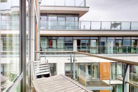 Longfieldave.balcony2.jpg