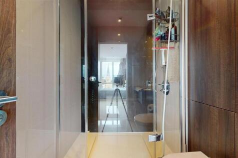 Longfieldave.bathroom2.jpg