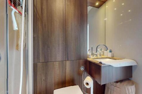 Longfieldave.bathroom 5.jpg