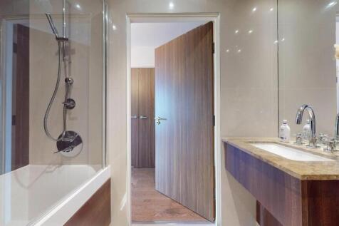 Longfieldave.bathroom4.jpg