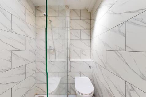 bathroom1.jpg