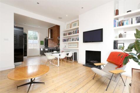 Living room 3.jpg
