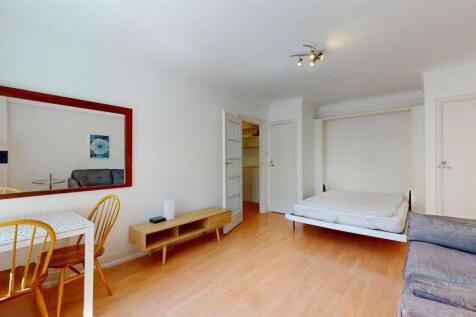 33Redcliffe Closeliving4.jpg