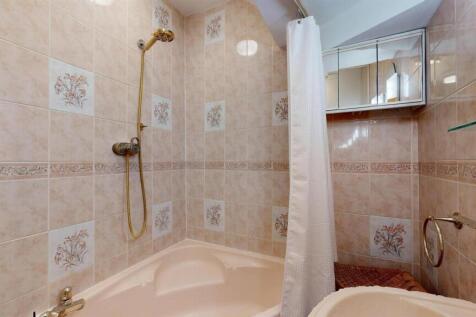 68e4ce82a7dfb5d871652ed3_180523783ba04e892e2bcb371