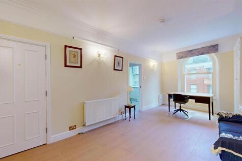 68e4ce82a7dfb5d871652ed3_08723085045992393bbbe683c