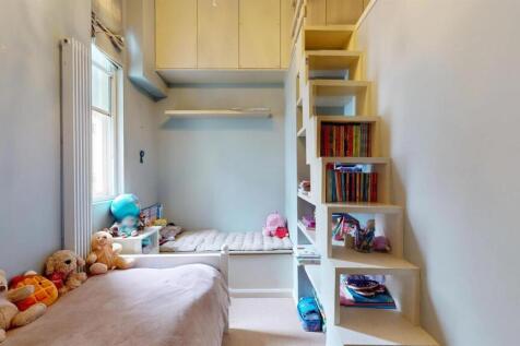 32ERbedroom2.3.jpg