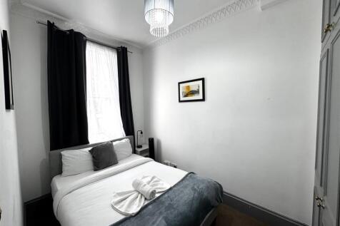 Bedroom 2.jpeg