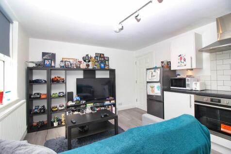 Living Room/Kitchen