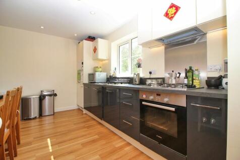 Living Room/Kitchen