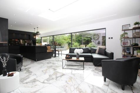 Kitchen/Family Room