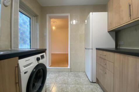Kitchen Shot Two.jpg