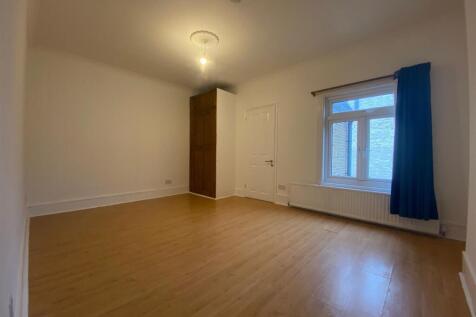 Master Bedroom.jpg