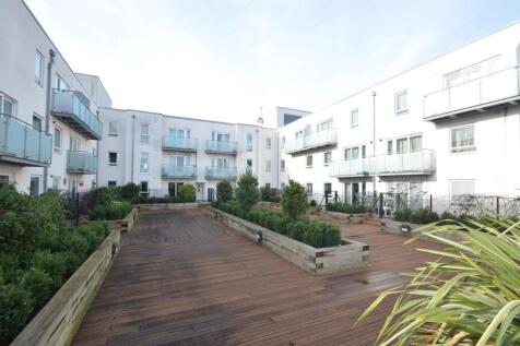 Zeus Court Roof terrace
