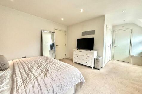 Master Bedroom.jpeg
