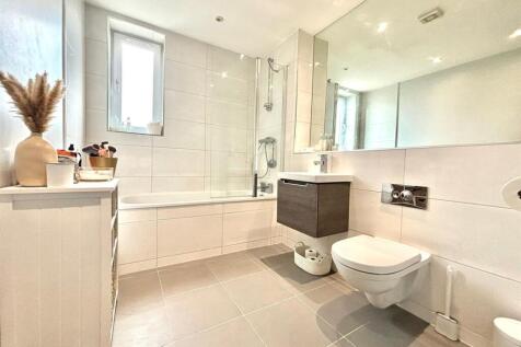 Bathroom.jpeg