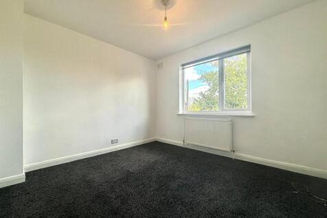 Bedroom 1.jpeg