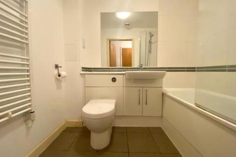 Bathroom.jpg