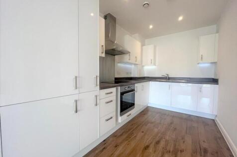 Kitchen 2.jpg