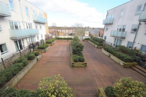 Communal Gardens Zeus Court