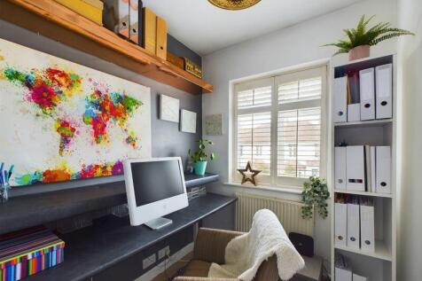 Bedroom five / Study