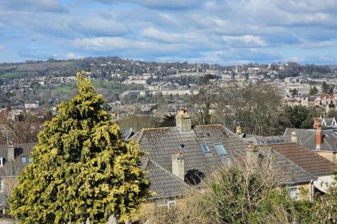 Views to Royal Crescent