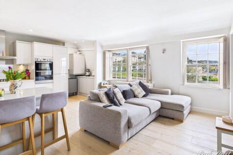 Kitchen / Living Room