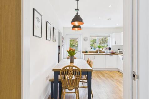 Sitting room to kitchen