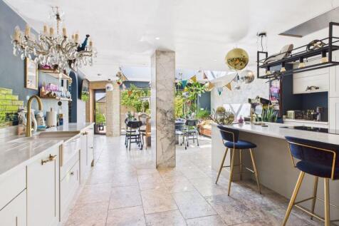 Kitchen diner