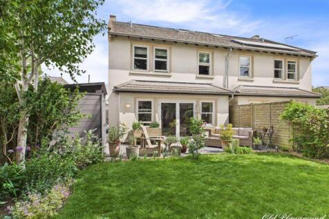 Rear garden to house