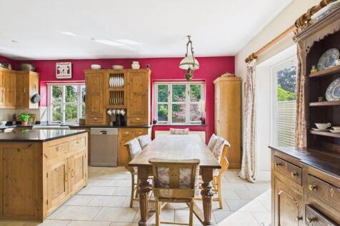 Kitchen diner