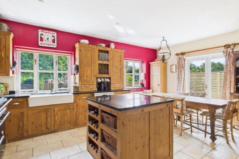Kitchen diner