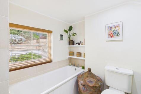 Ensuite bathroom