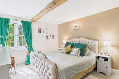Principal bedroom