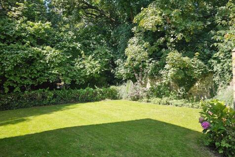 Communal gardens