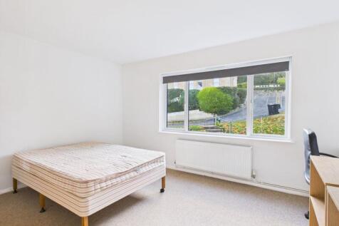 Sitting room / Bedroom