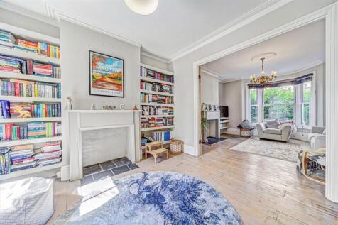 Property Image 4
