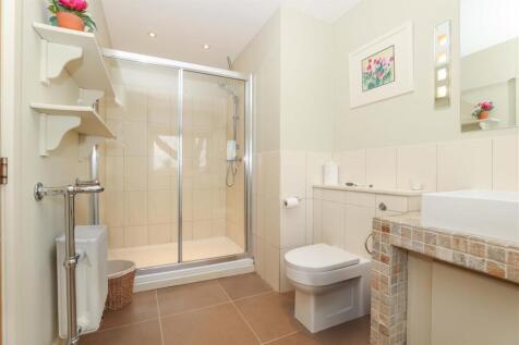 3 Grange Farm Barn_Hengrave [En-Suite Shower Room]