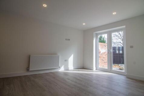Apartment 1_Saddler&#39;s Court [Open-Plan Living Room