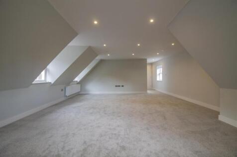 Vaulted Triple Aspect Living Room