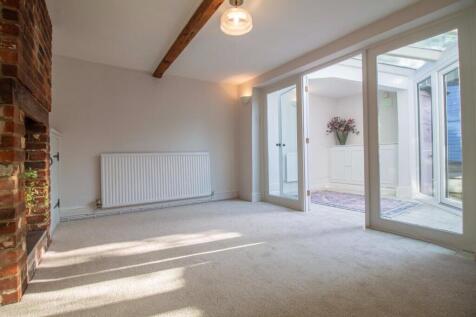 Cobbler&#39;s Cottage, Sparhawk Street [Sitting Room] 