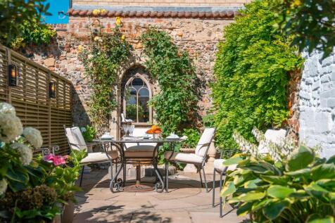 63 Whiting Street [Garden] 01.jpg